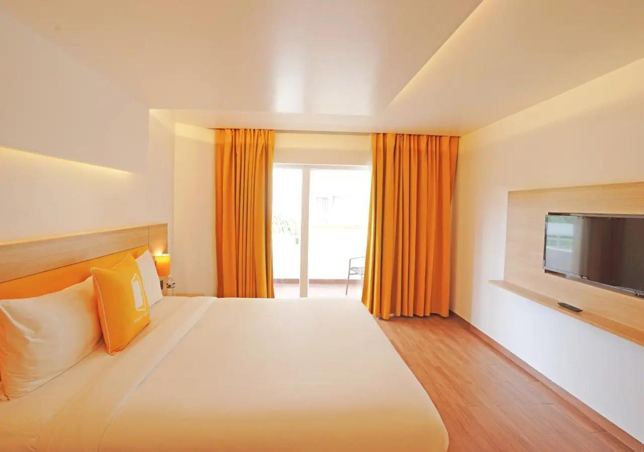 Bloomsuites L Calangute Ngoại thất bức ảnh